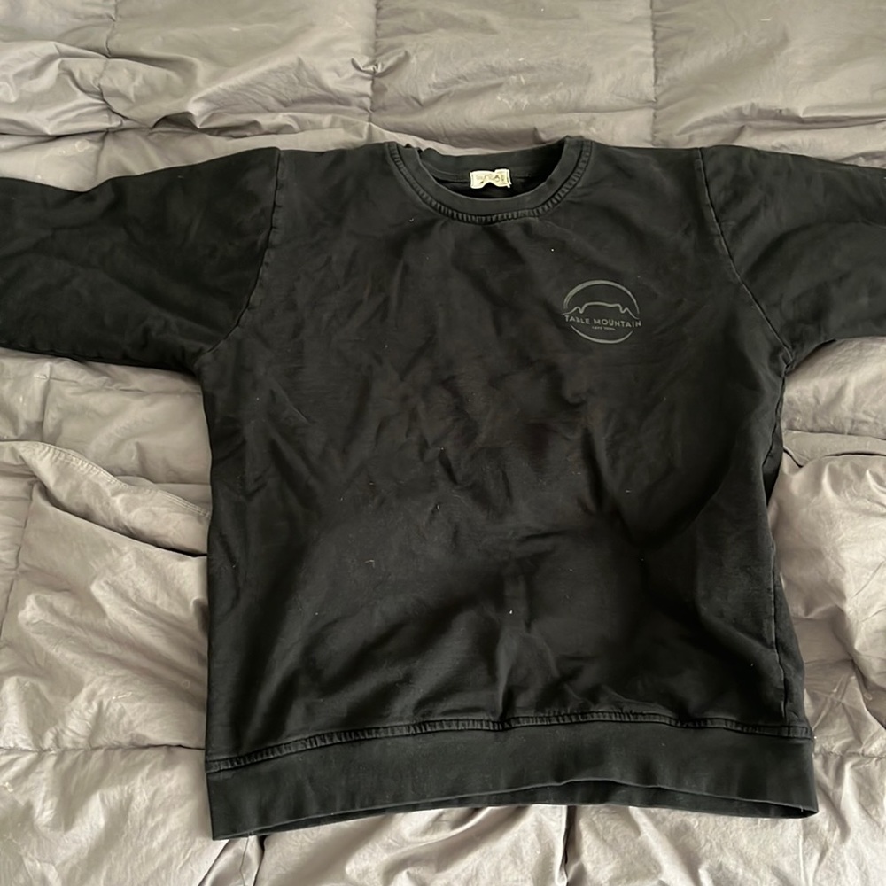 Black crewneck